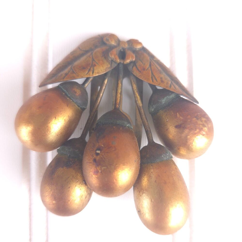 Vintage 1930s Brass Acorn Oak Leaf Dress Clip Repousse Art Deco 2.5"